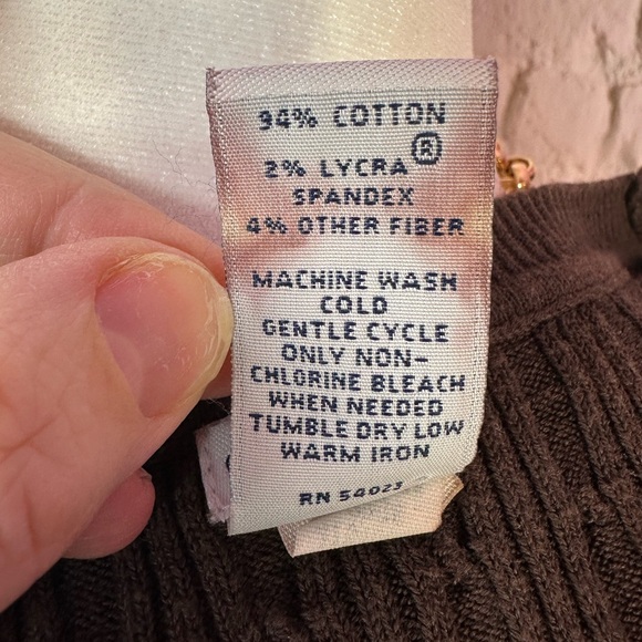 GAP Chocolate Cable Knit Sweater med - Picture 3 of 6